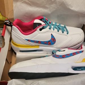 NWT Nike Air Max Dawn (GS)